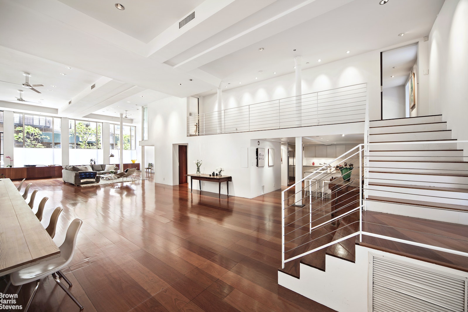 Photo 1 of 45 Warren Street 1, Tribeca, NYC, $14,750, Web #: 21623185