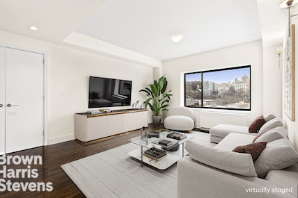 2110 Frederick Douglass 8D, Upper Manhattan, NYC - 2 Bedrooms  
2 Bathrooms  
4 Rooms - 