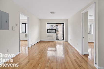 456 West 167th Street, Upper Manhattan, NYC - 2 Bedrooms  
2 Bathrooms  
4 Rooms - 