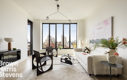 58 Saint Marks Place 911, Boerum Hill, Brooklyn, NY - 3 Bedrooms  
2 Bathrooms  
5 Rooms - 