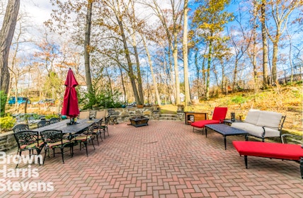 3902 Manhattan College 1B, Riverdale, New York - 5 Bedrooms  
3 Bathrooms  
8 Rooms - 
